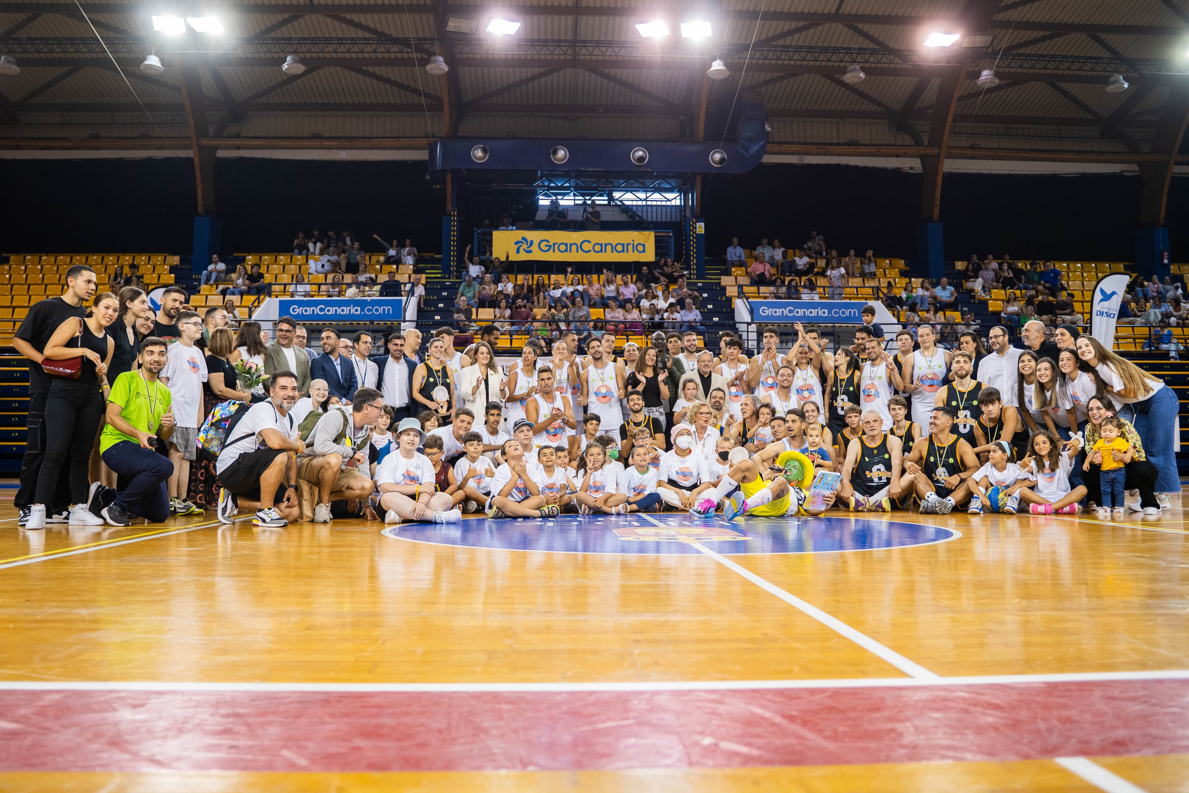Foto Solidarios con Altura 2024